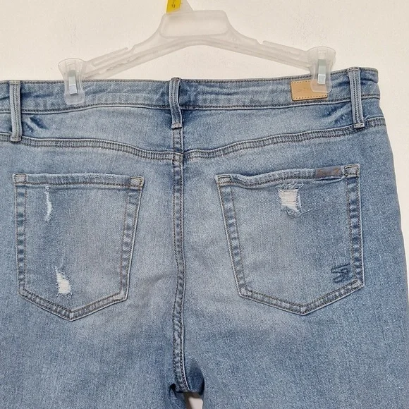 Distressed Blue Women's Jeans - Picture 7 of 10